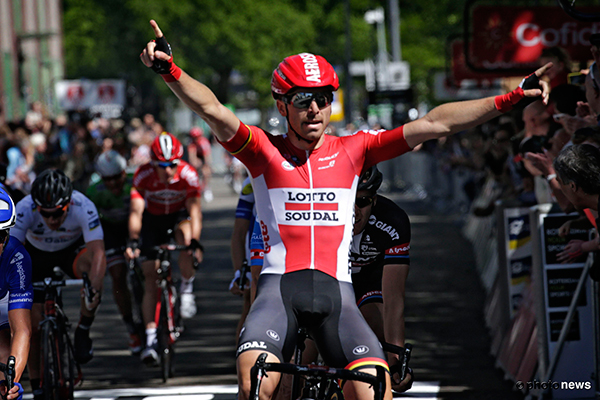 Kris Boeckmans winning a stage in the World Ports CLassic